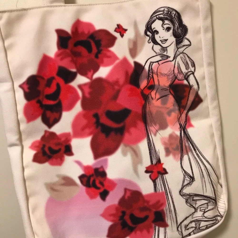 Disney Evil Queen & Snow White Cavas Tote Bag - Picture 5 of 9